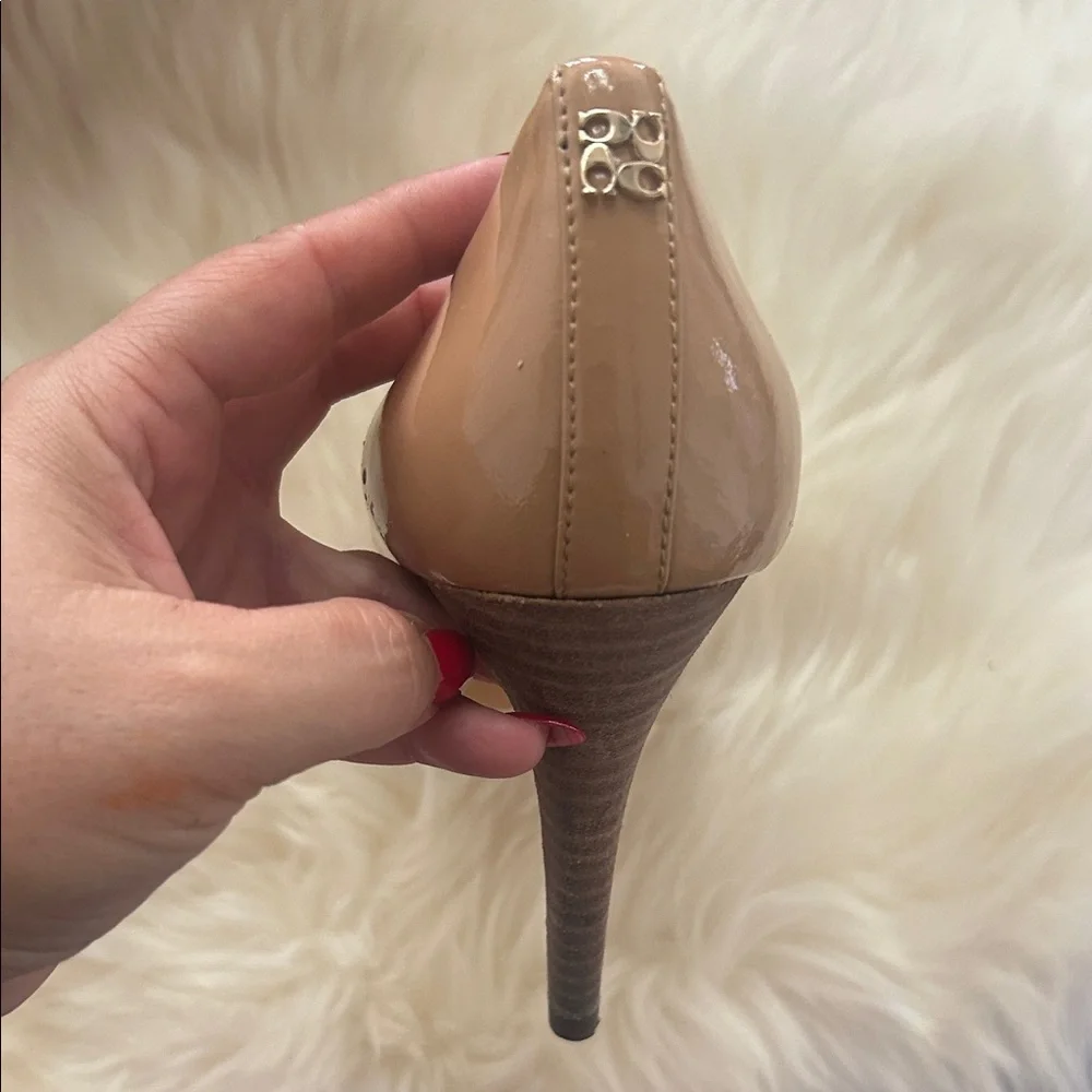COACH Womens Beige Giovanna Patent Leather Heels Sz 7.5 - Picture 5 of 17